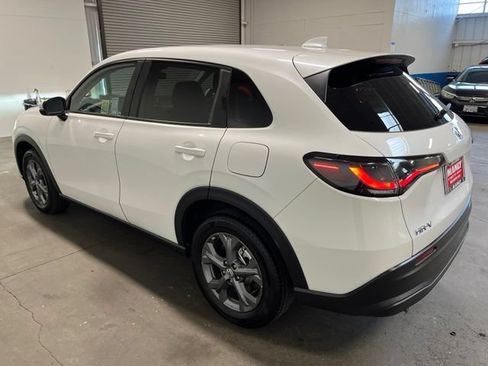Used 2026 Honda HR-V LX image 5