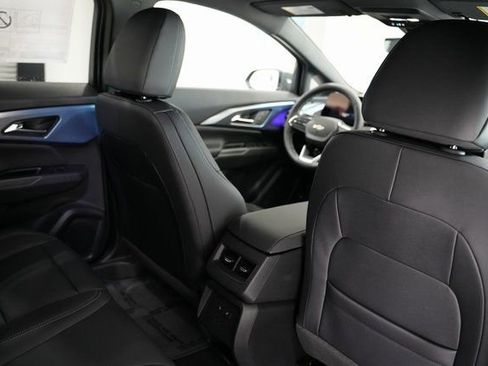 New 2026 Chevrolet Equinox EV LT image 21