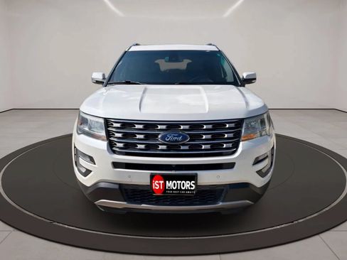 Used 2016 Ford Explorer Limited w/ Equipment Group 301A FWD image 3