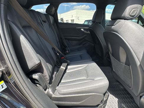 Used 2020 Audi Q7 3.0T Premium Plus w/ Premium Plus Package AWD/4WD image 26