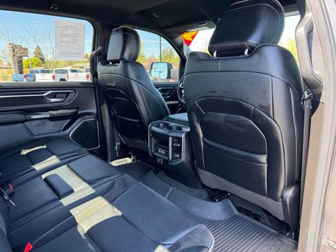 Used 2024 RAM 1500 Laramie AWD/4WD image 35