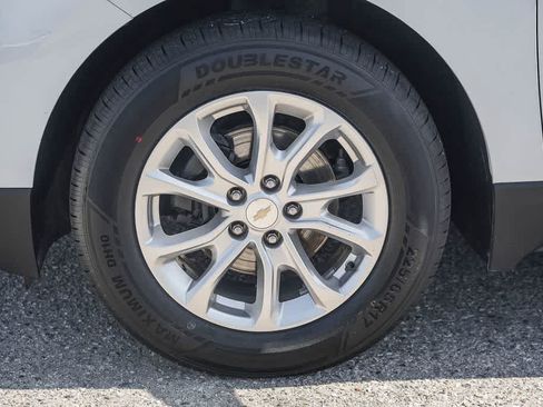 Used 2021 Chevrolet Equinox LT FWD image 11