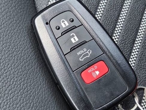 Used 2023 Toyota Highlander XSE AWD/4WD image 36