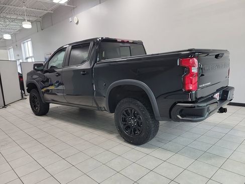 Used 2024 Chevrolet Silverado 1500 ZR2 w/ Technology Package image 5