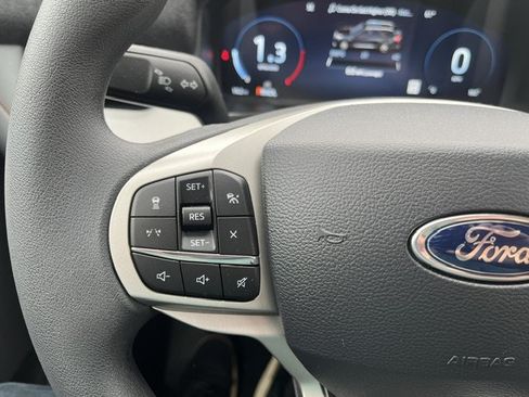 New 2026 Ford Explorer Active AWD/4WD image 17