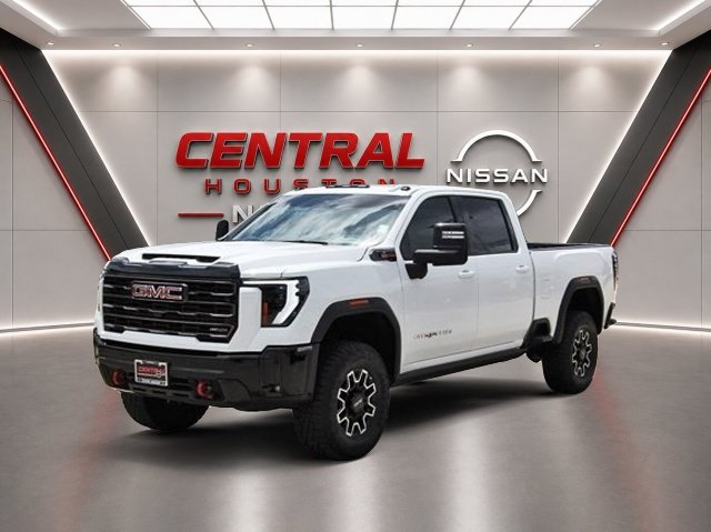 Used 2025 GMC Sierra 2500 AT4X AWD/4WD image 2