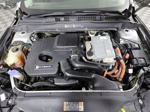 Used 2015 Ford Fusion SE FWD image 39