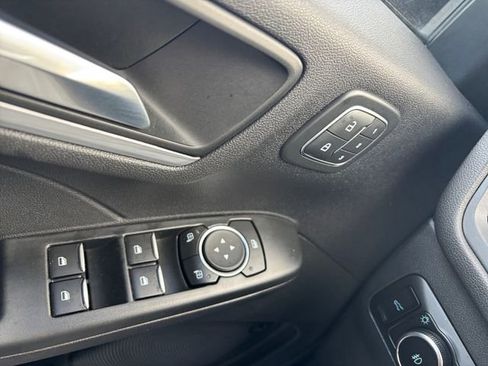 Certified 2023 Ford Escape Platinum w/ Premium Technology Package AWD/4WD image 16