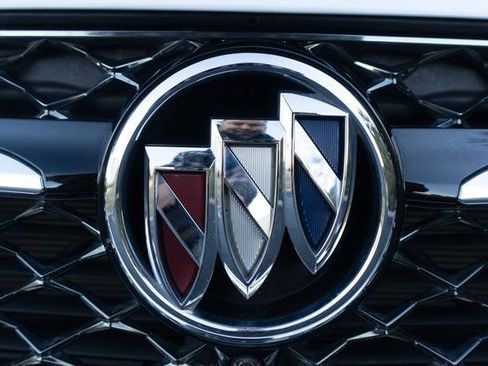 Used 2021 Buick Envision Avenir w/ Technology Package II image 48