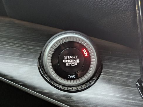 Used 2024 Jeep Wagoneer Series II image 20