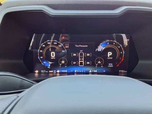 Used 2024 Chevrolet Colorado Trail Boss AWD/4WD image 15