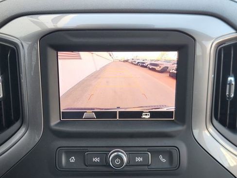 Used 2023 Chevrolet Silverado 1500 Custom image 14