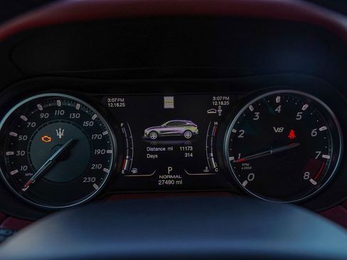 Certified 2022 Maserati Levante Modena S AWD/4WD image 17