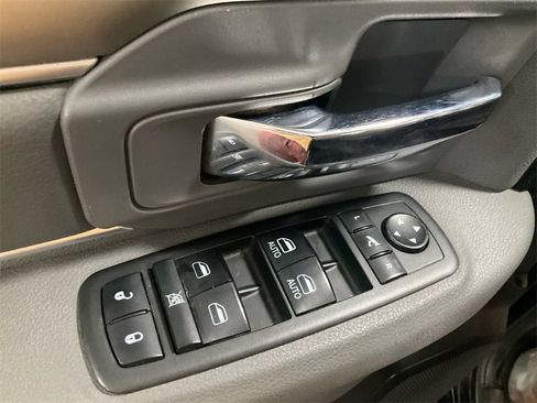 Used 2013 RAM 1500 Big Horn image 25