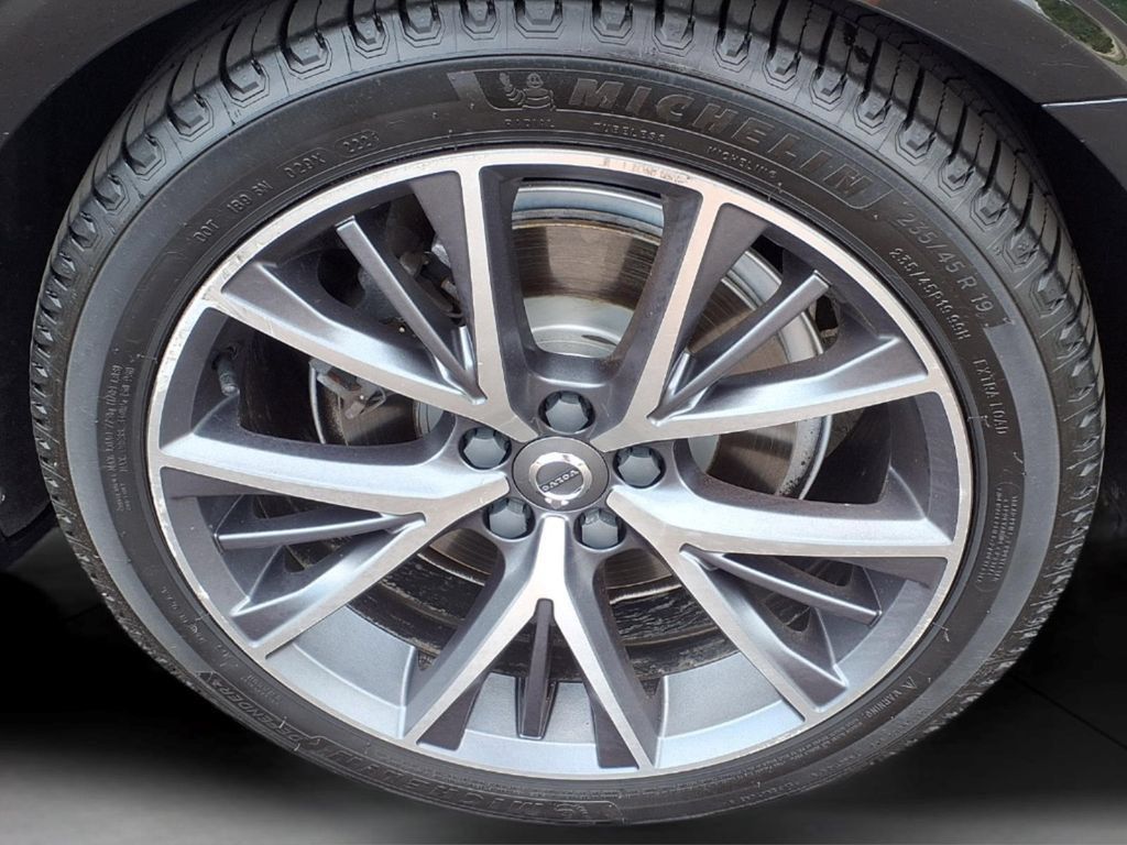 Used 2019 Volvo S90 T6 Momentum w/ Advanced Package AWD/4WD image 8