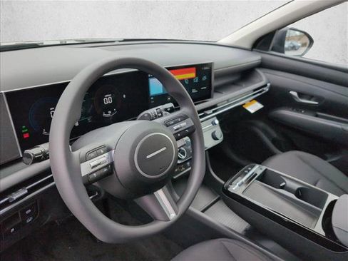 New 2026 Hyundai Tucson Blue SE image 3