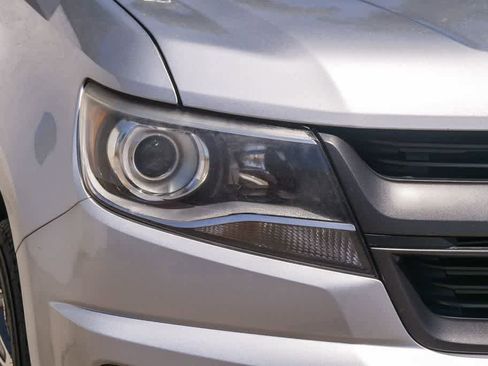 Used 2019 Chevrolet Colorado Z71 image 4