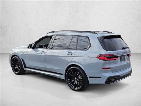 New 2026 BMW X7 M60i w/ Climate Comfort Package image 9