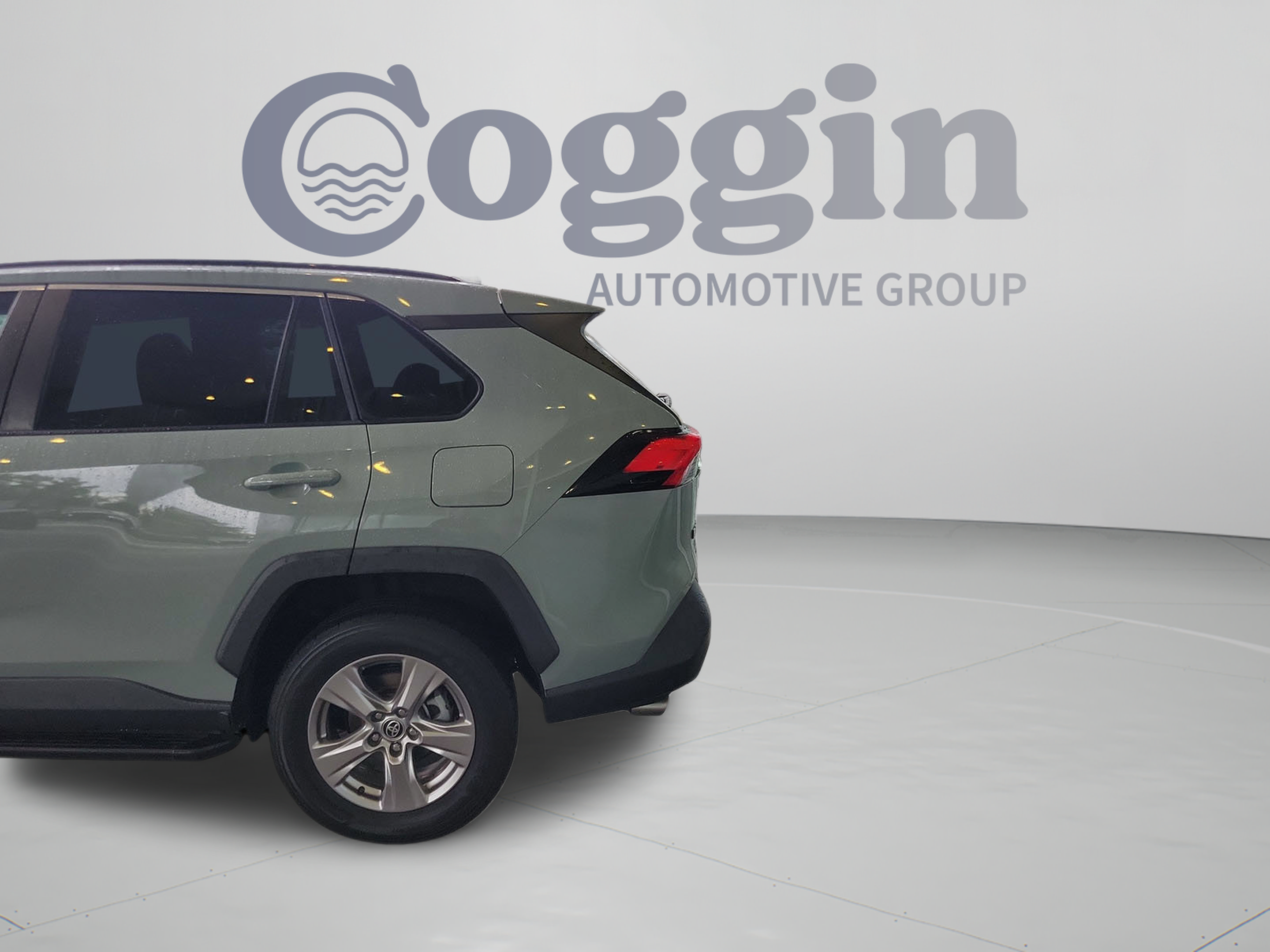 Used 2022 Toyota RAV4 XLE FWD image 30