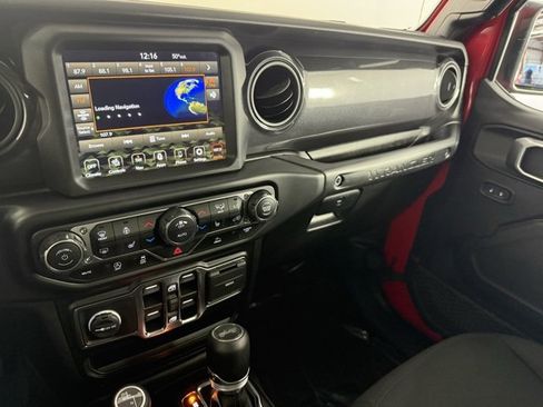 Used 2022 Jeep Wrangler Unlimited Sport image 21