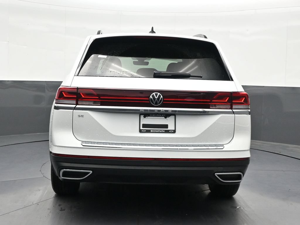Used 2026 Volkswagen Atlas SE FWD image 4
