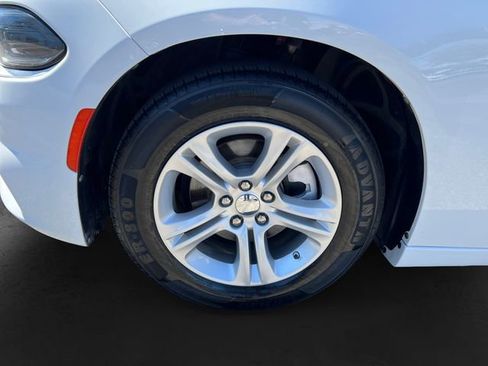 Used 2022 Dodge Charger SXT w/ Leather Interior Group image 11