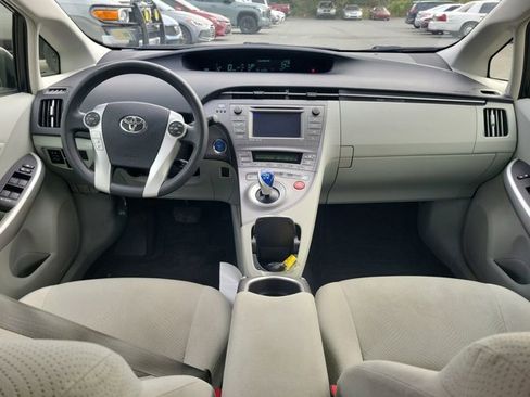 Used 2012 Toyota Prius Three image 2