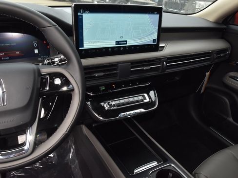 New 2026 Lincoln Corsair Premiere image 26