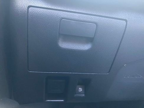 Used 2022 Toyota Highlander Limited image 33