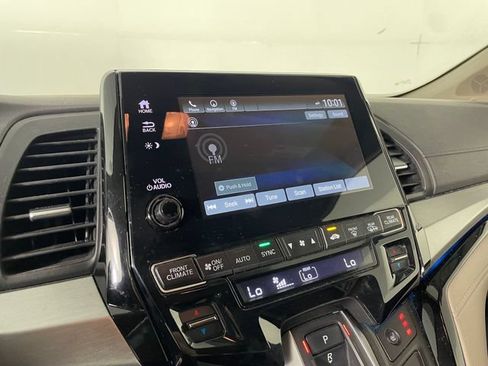 Used 2023 Honda Odyssey Touring image 7
