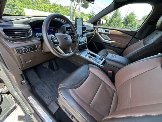 Used 2023 Ford Explorer King Ranch w/ Technology Package AWD/4WD image 16