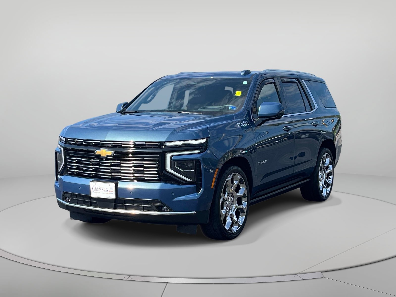 Used 2025 Chevrolet Tahoe High Country AWD/4WD image 8