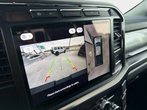 Used 2024 Ford F250 Lariat AWD/4WD image 44