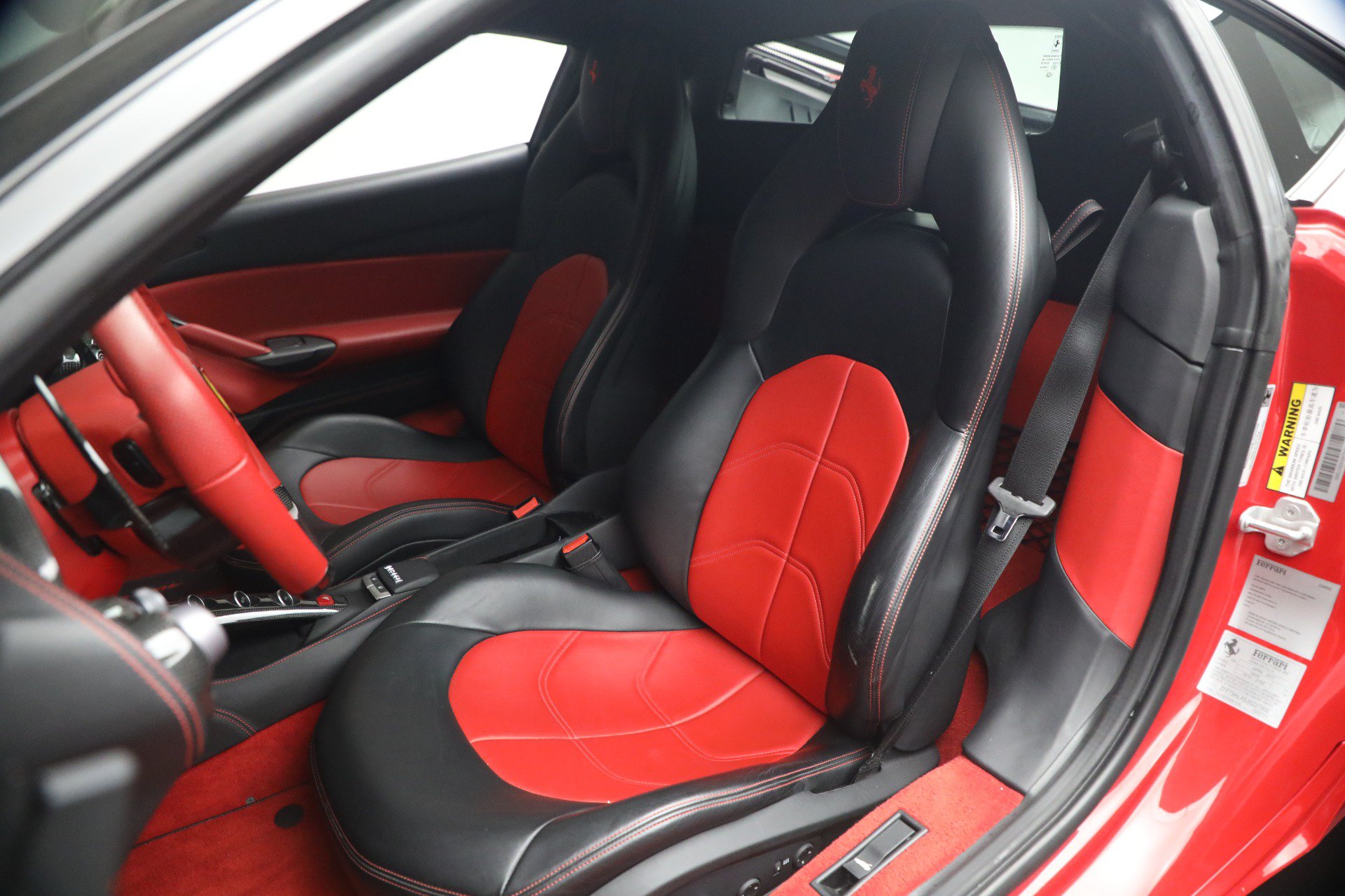 Certified 2018 Ferrari 488 GTB RWD image 14