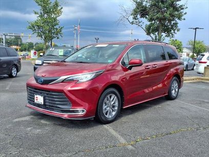 Certified 2023 Toyota Sienna XLE