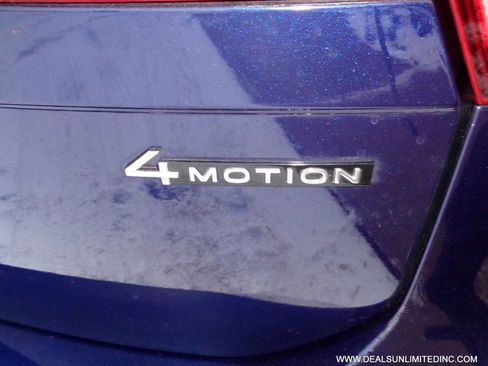 Used 2024 Volkswagen Tiguan SE image 7