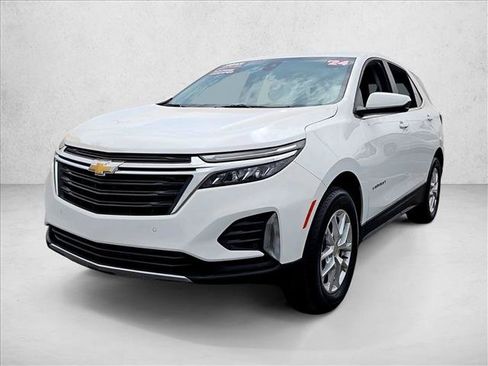 Used 2024 Chevrolet Equinox LT FWD image 3