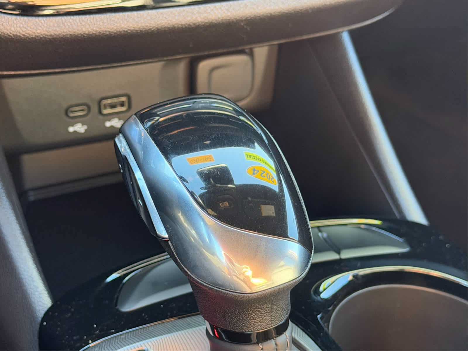 Used 2024 Buick Envista Sport Touring FWD image 31