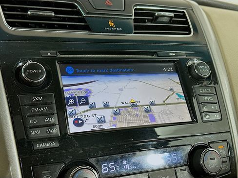 Used 2015 Nissan Altima 2.5 SL w/ Technology Package image 22