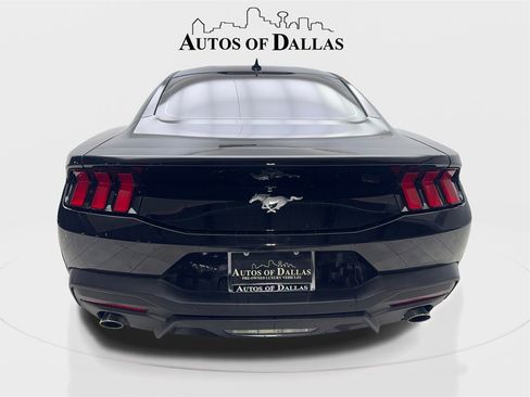 Used 2024 Ford Mustang Coupe image 7