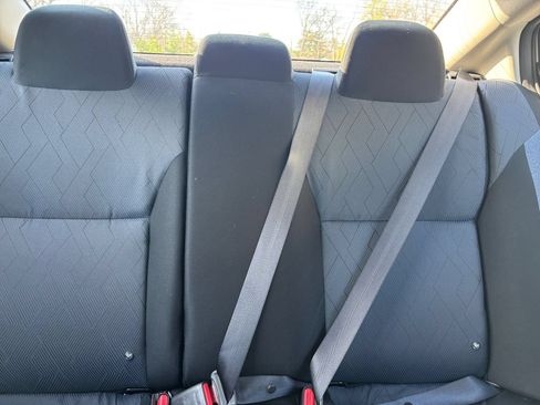 Used 2025 Nissan Versa SV FWD image 36