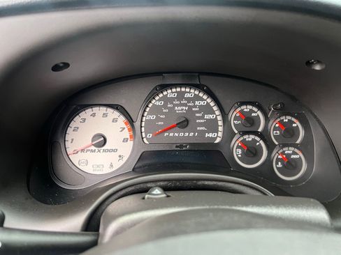 Used 2009 Chevrolet TrailBlazer SS w/ Sun And 6-Disc Cd Package image 29