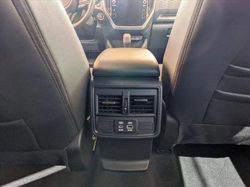 Used 2025 Subaru Forester Premium AWD/4WD image 11