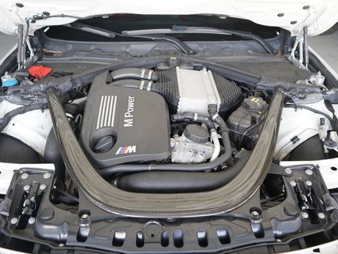 Used 2017 BMW M4 Coupe RWD image 21
