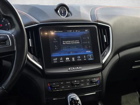 Used 2018 Maserati Ghibli image 22