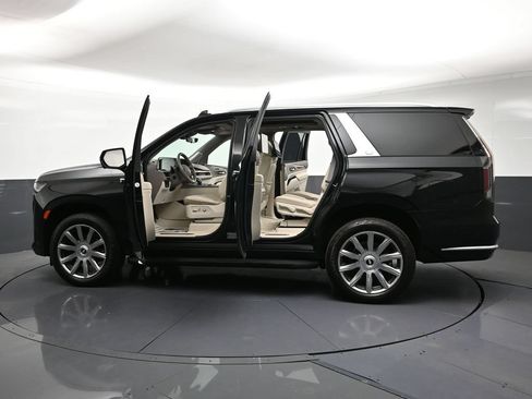 Certified 2021 Cadillac Escalade Premium Luxury Platinum AWD/4WD image 34