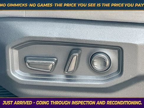 Used 2025 Toyota Tundra SR5 AWD/4WD image 23