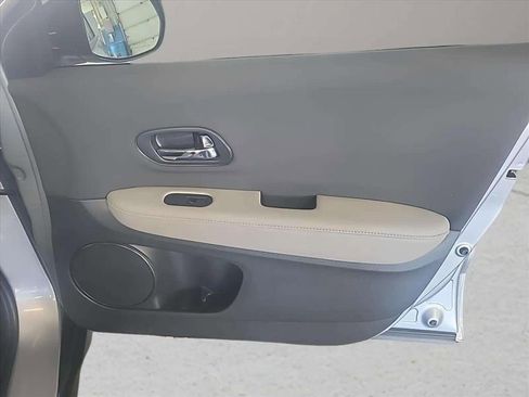 Used 2022 Honda HR-V LX image 26