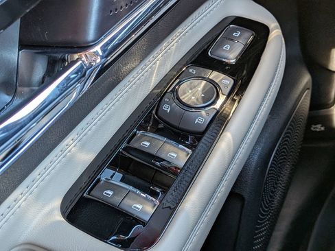 Used 2025 Lincoln Corsair FWD w/ Equipment Group 101A image 28