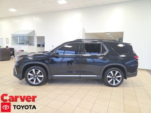 Used 2023 Honda Pilot Elite image 1